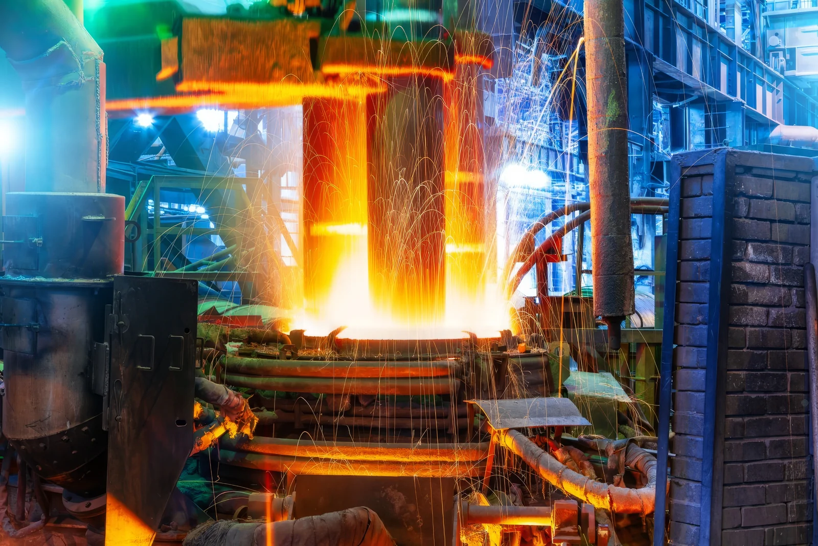 Electric furnace operating in an industrial steelmaking facility